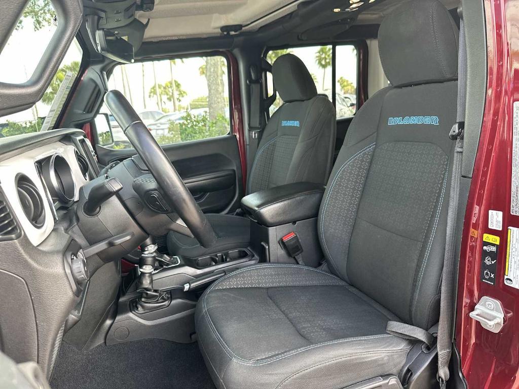 used 2021 Jeep Wrangler Unlimited car, priced at $27,109