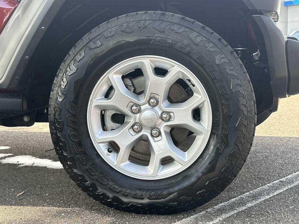 used 2021 Jeep Wrangler Unlimited car, priced at $27,109
