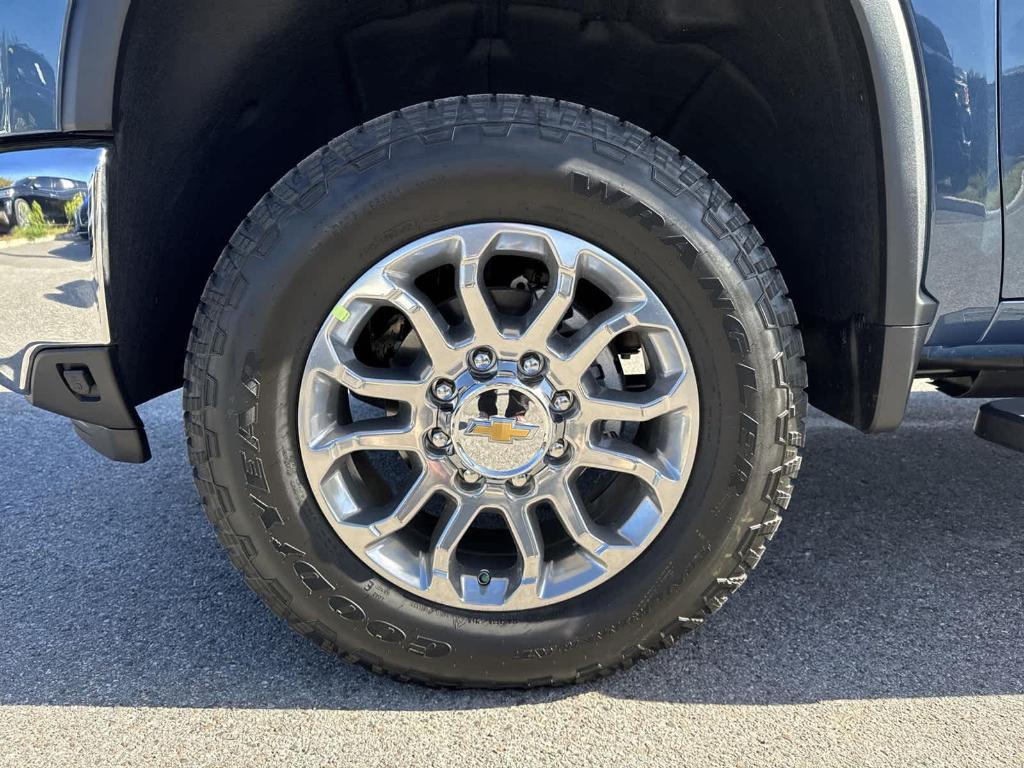 new 2025 Chevrolet Silverado 2500 car, priced at $75,050