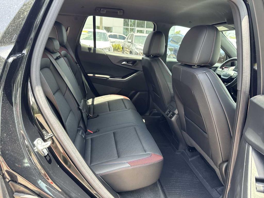 new 2026 Chevrolet Equinox car, priced at $32,115
