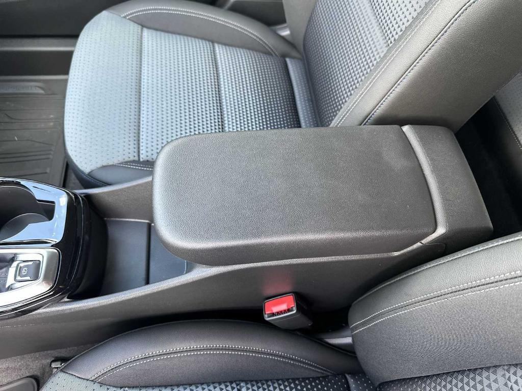 new 2025 Chevrolet Trax car, priced at $23,820