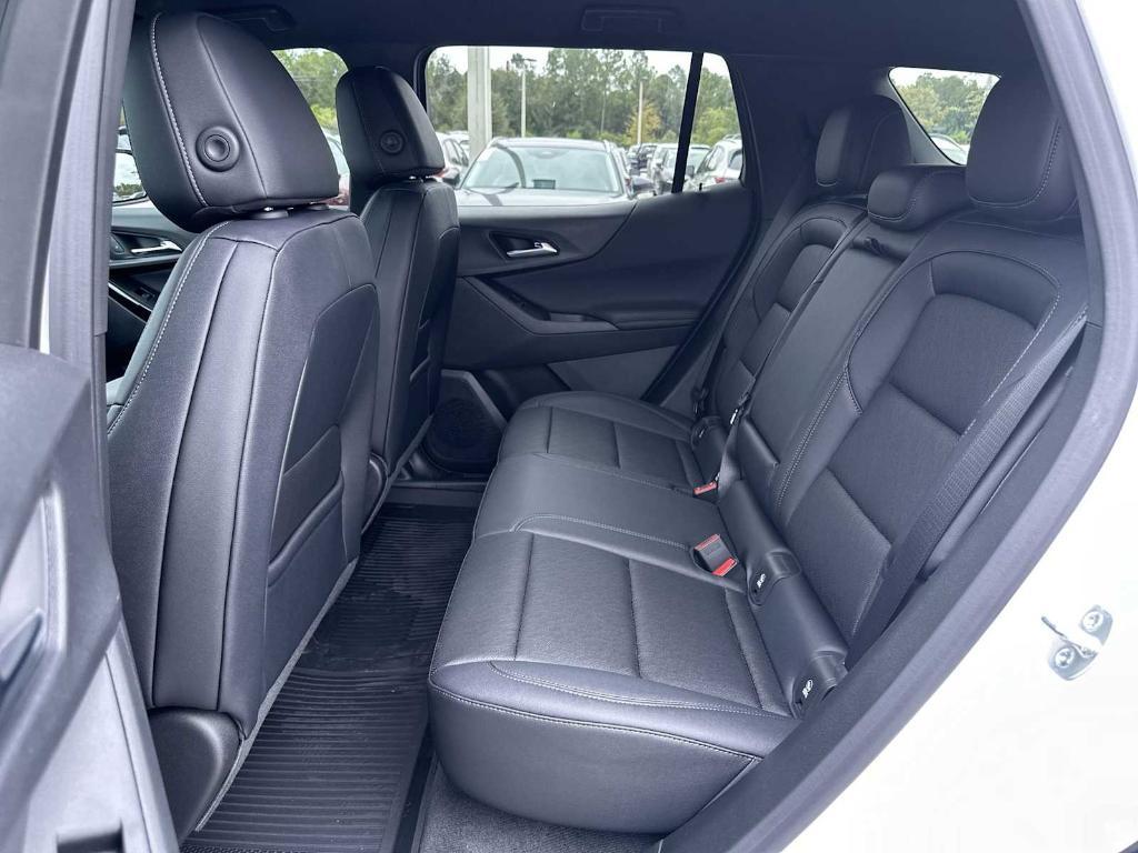 new 2026 Chevrolet Equinox car, priced at $28,310