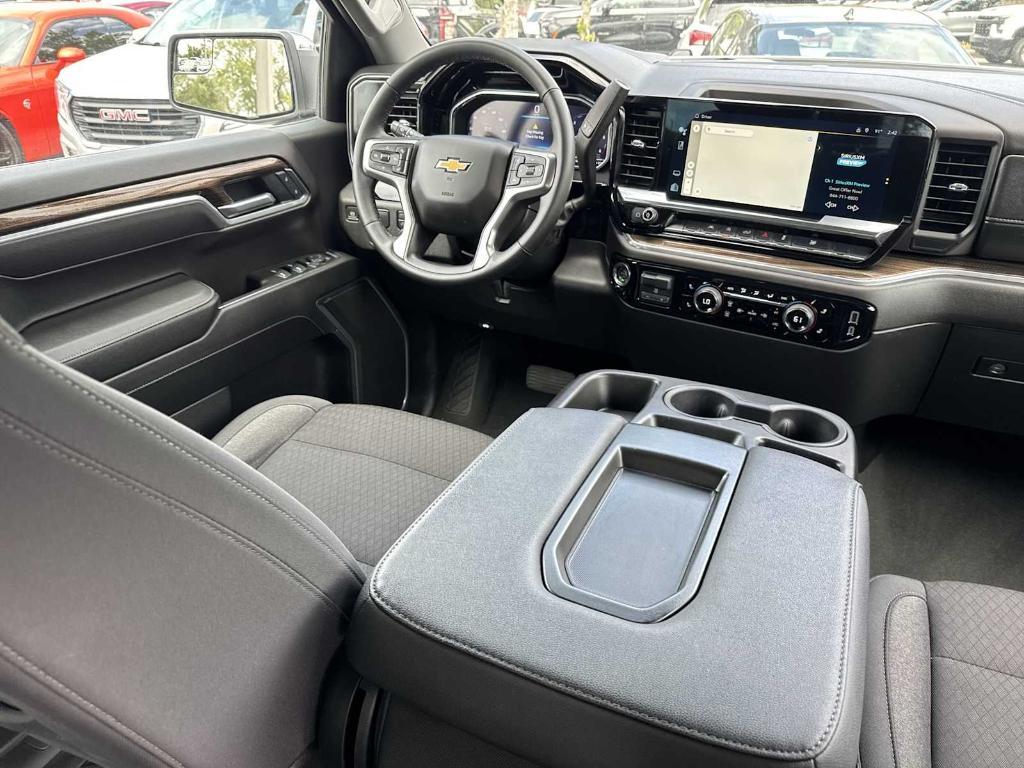 used 2025 Chevrolet Silverado 1500 car, priced at $37,997