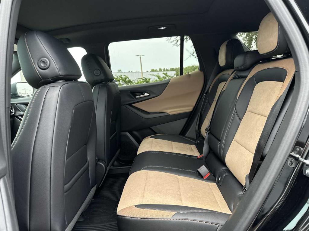 new 2026 Chevrolet Equinox car, priced at $33,525