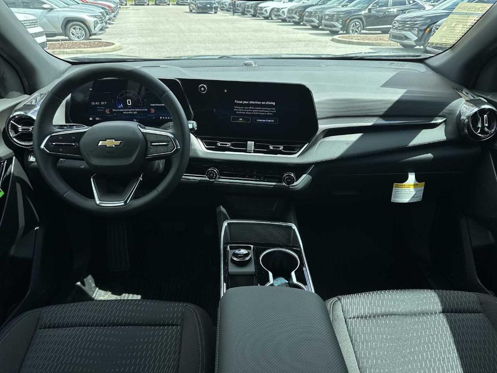 new 2026 Chevrolet Equinox car, priced at $26,735