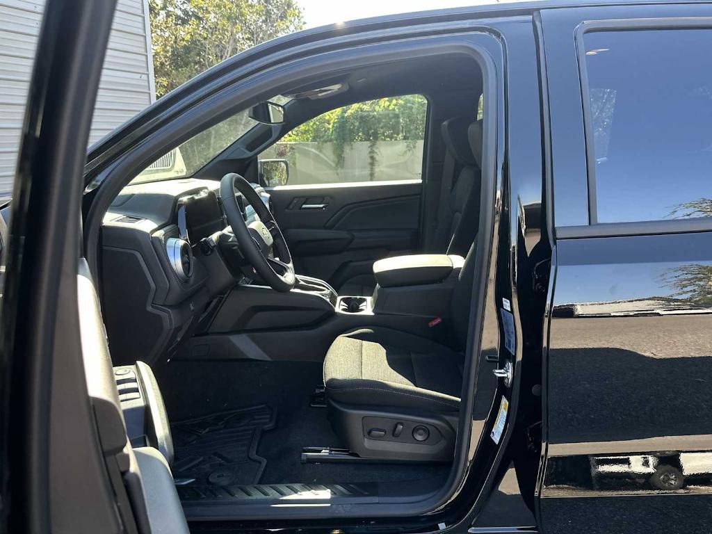 new 2026 Chevrolet Colorado car, priced at $32,955
