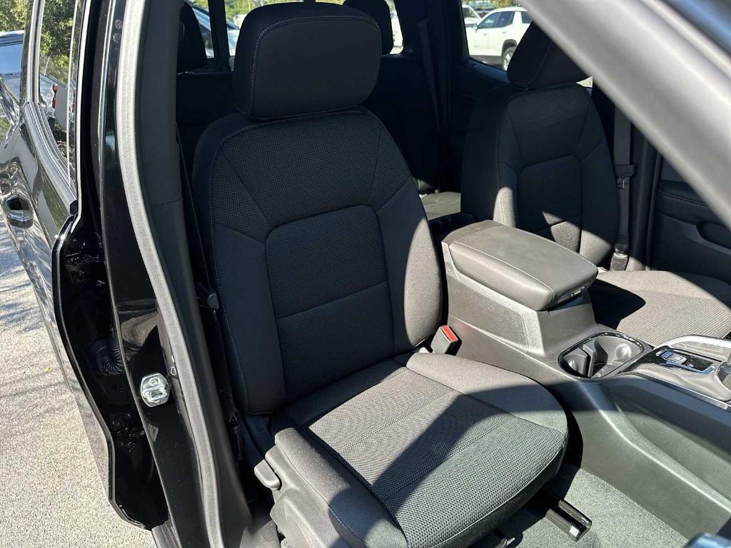 new 2026 Chevrolet Colorado car, priced at $32,955