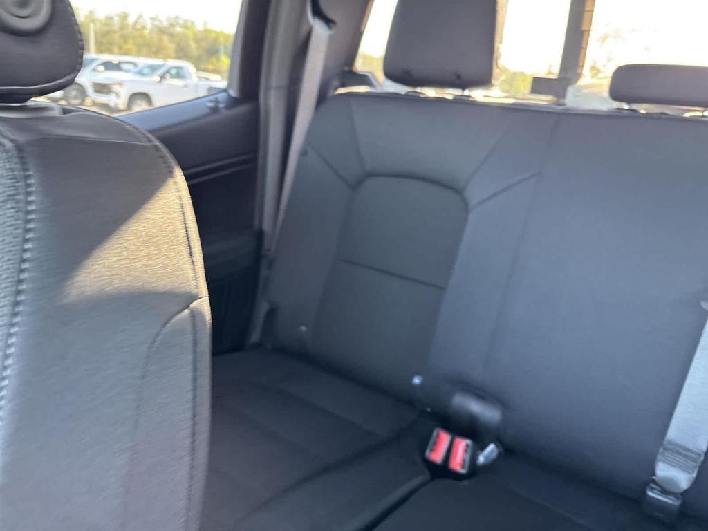 new 2025 Chevrolet Colorado car, priced at $34,140