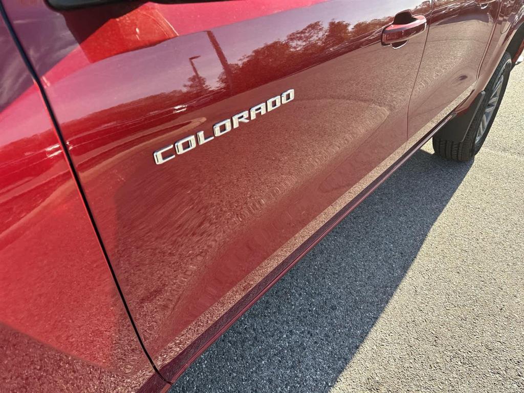 new 2025 Chevrolet Colorado car, priced at $34,140