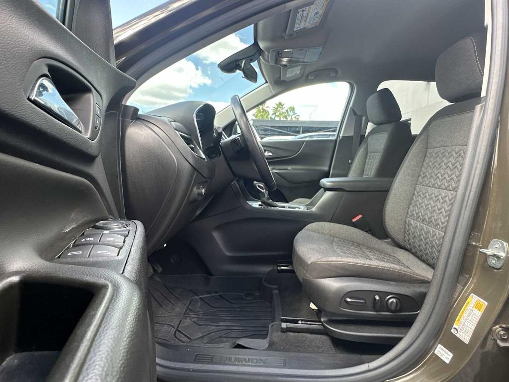 used 2024 Chevrolet Equinox car, priced at $20,697