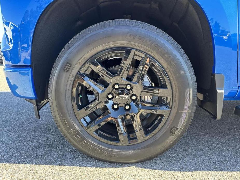 new 2025 Chevrolet Silverado 1500 car, priced at $39,915