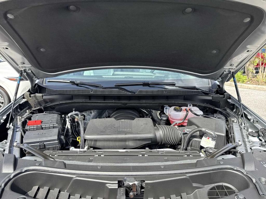 new 2025 Chevrolet Suburban car, priced at $77,620