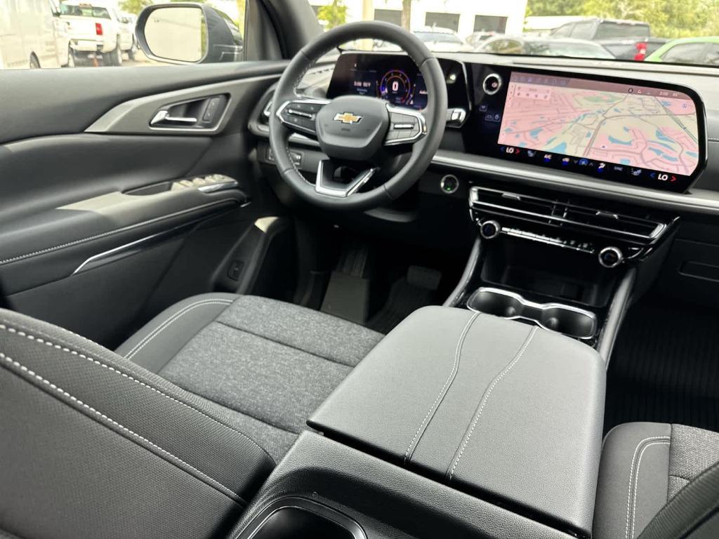 new 2025 Chevrolet Traverse car, priced at $40,545