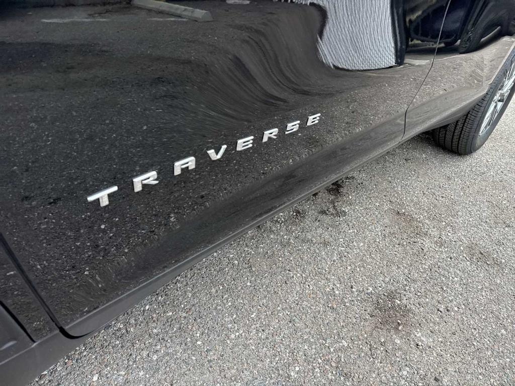new 2025 Chevrolet Traverse car, priced at $38,545
