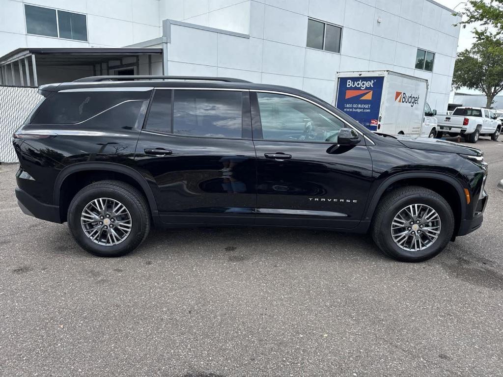 new 2025 Chevrolet Traverse car, priced at $40,545