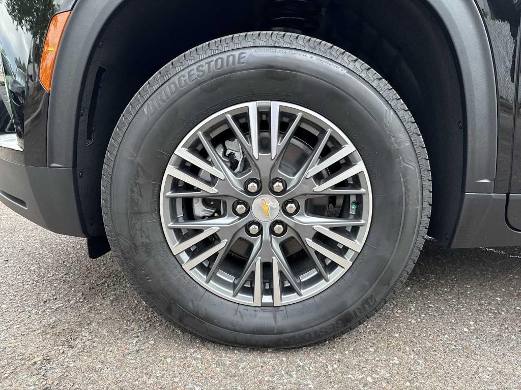 new 2025 Chevrolet Traverse car, priced at $38,545