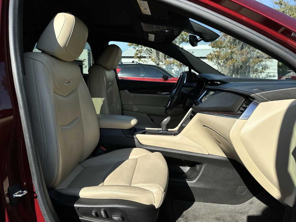 used 2018 Cadillac XT5 car, priced at $13,997