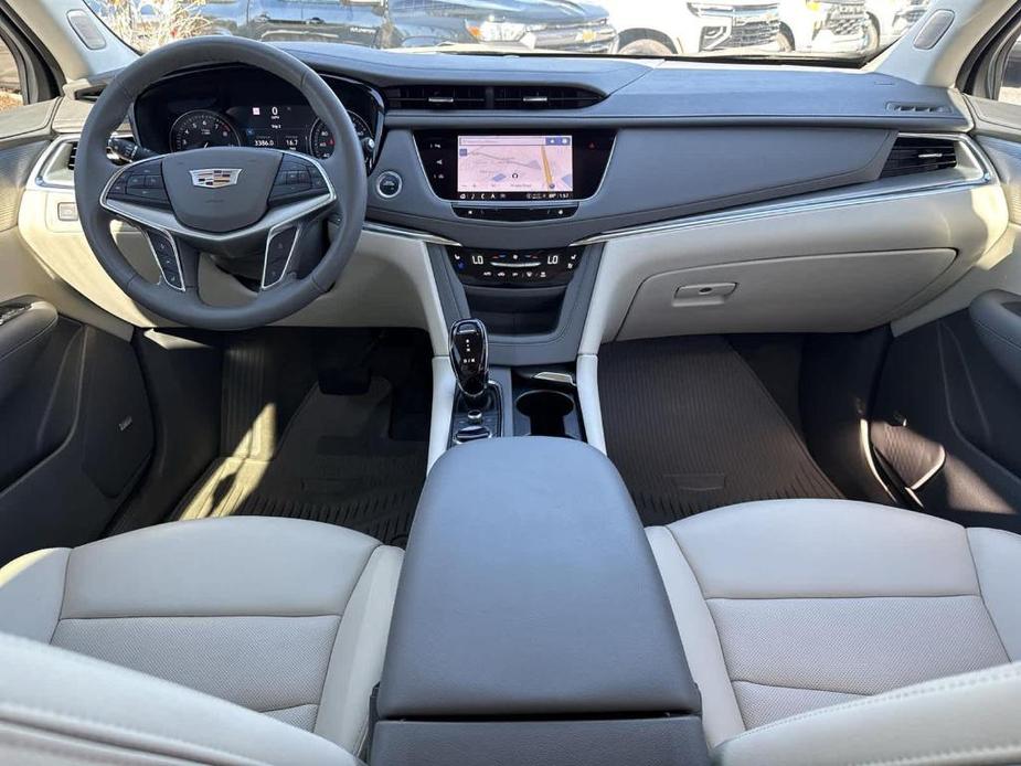 used 2024 Cadillac XT5 car, priced at $45,173