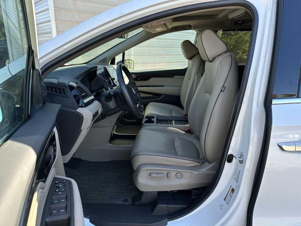 used 2023 Honda Odyssey car, priced at $36,997
