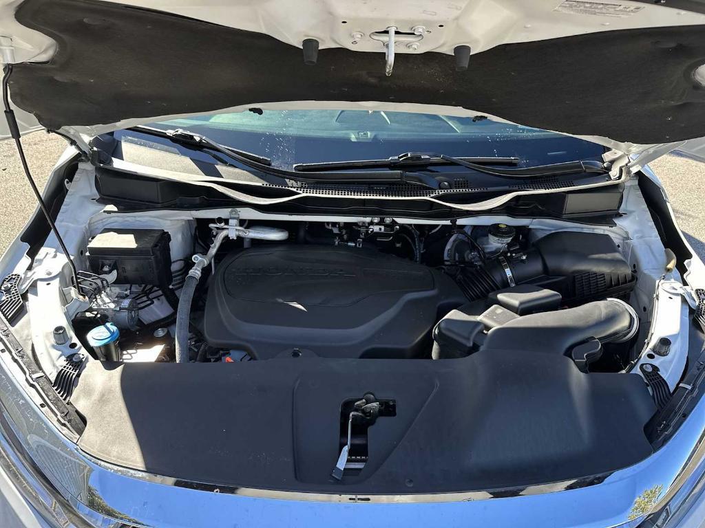 used 2023 Honda Odyssey car, priced at $36,997