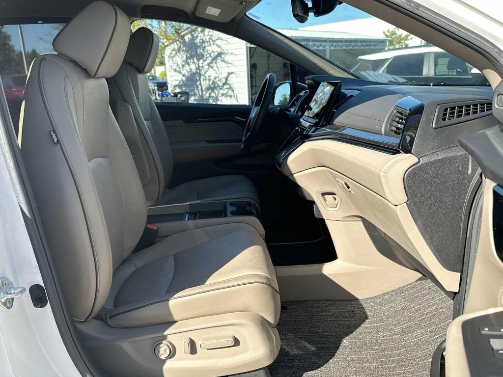 used 2023 Honda Odyssey car, priced at $36,997