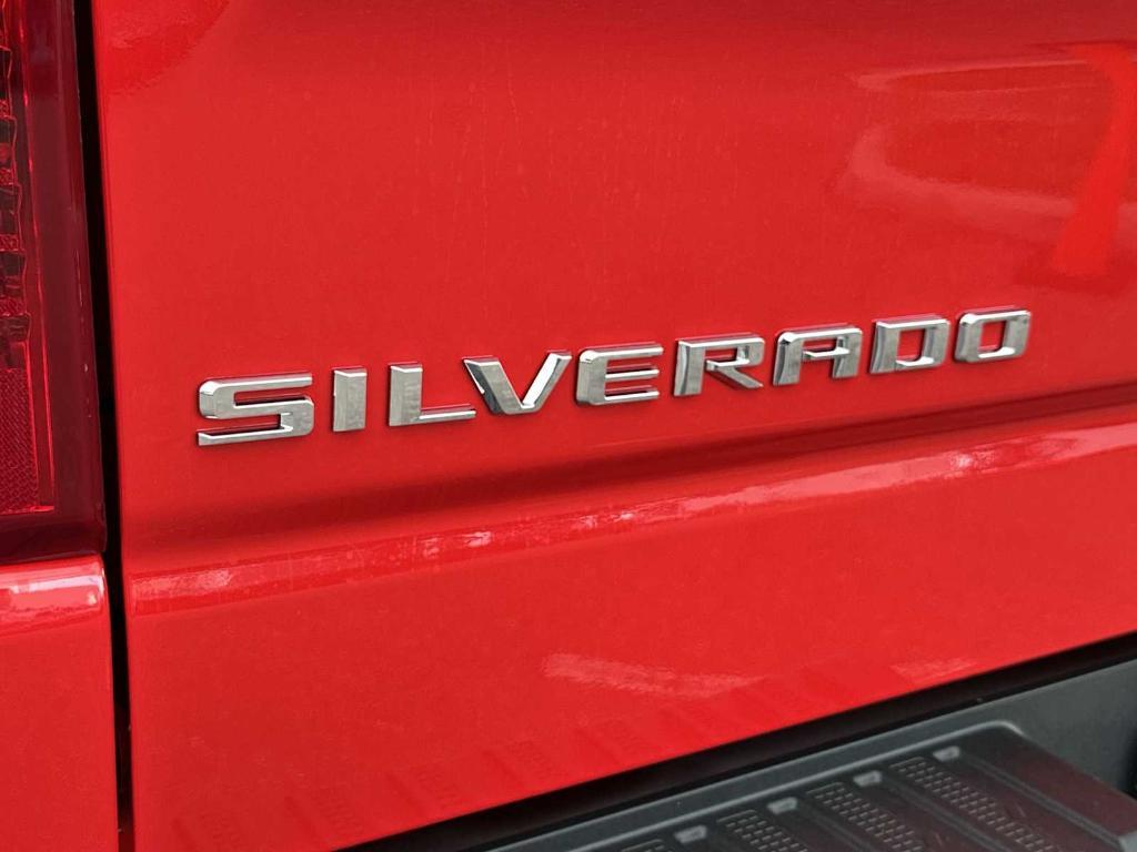 new 2025 Chevrolet Silverado 1500 car, priced at $38,160