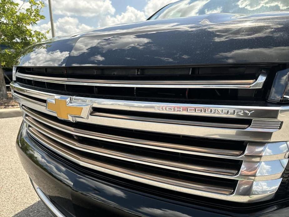 new 2024 Chevrolet Suburban car, priced at $78,630