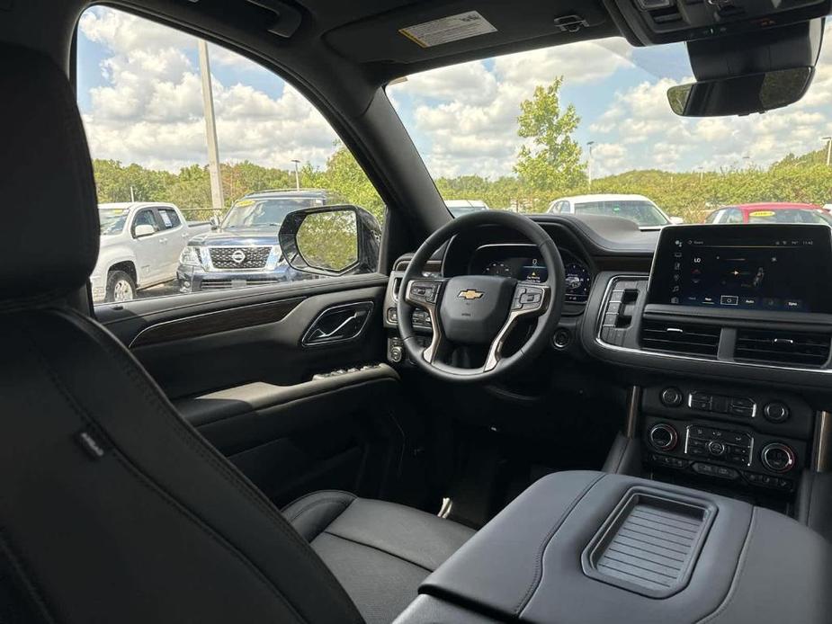 new 2024 Chevrolet Suburban car, priced at $78,630