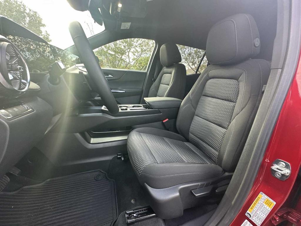 new 2026 Chevrolet Equinox car, priced at $26,730