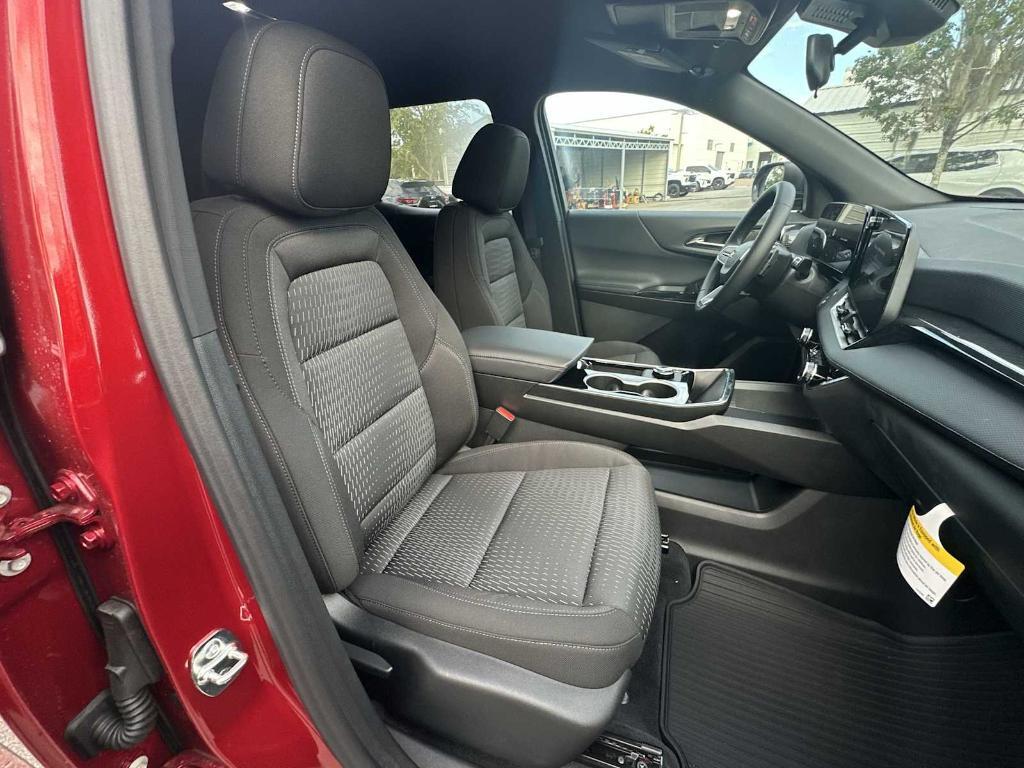 new 2026 Chevrolet Equinox car, priced at $26,730