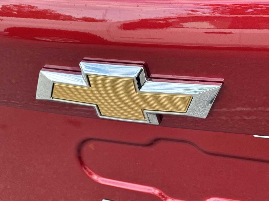 new 2026 Chevrolet Equinox car, priced at $26,730