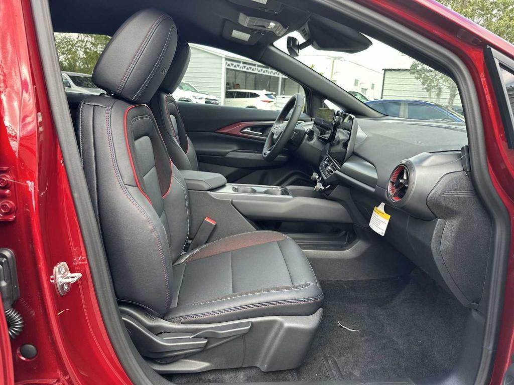 new 2025 Chevrolet Equinox EV car, priced at $40,205