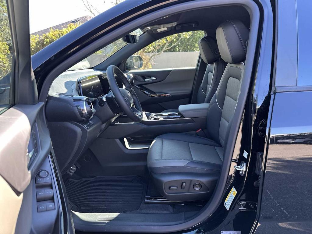 new 2026 Chevrolet Equinox car, priced at $27,730