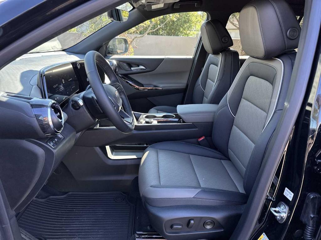 new 2026 Chevrolet Equinox car, priced at $27,730