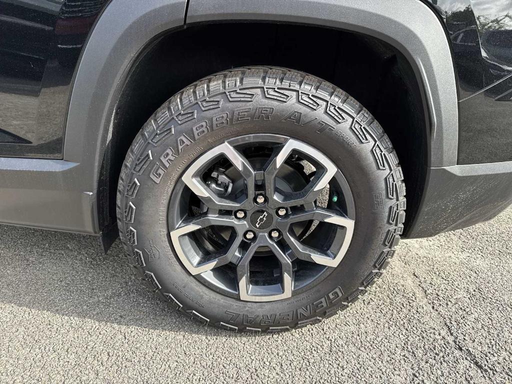 new 2026 Chevrolet Equinox car, priced at $31,565