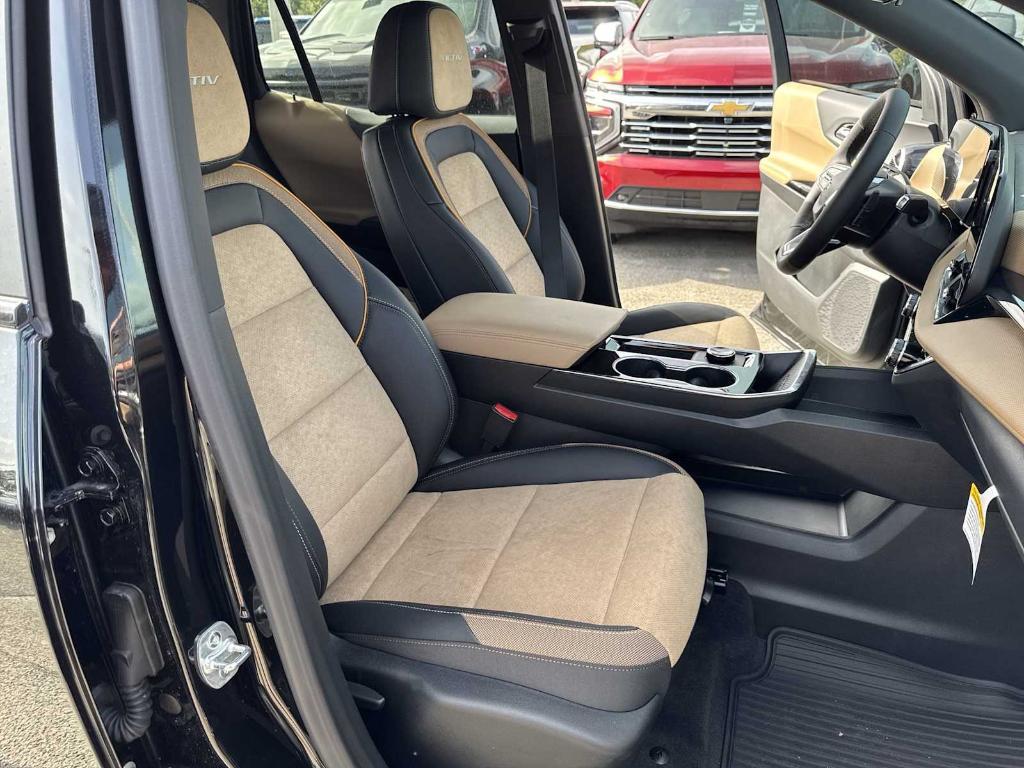 new 2026 Chevrolet Equinox car, priced at $31,565