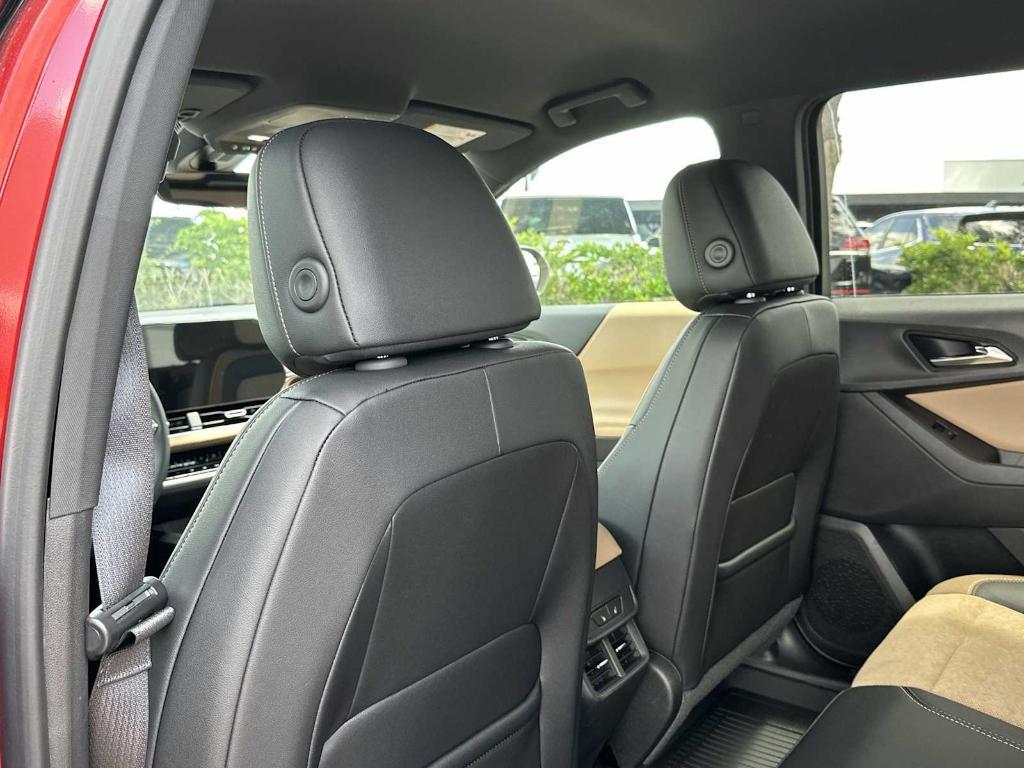 new 2026 Chevrolet Equinox car, priced at $32,510