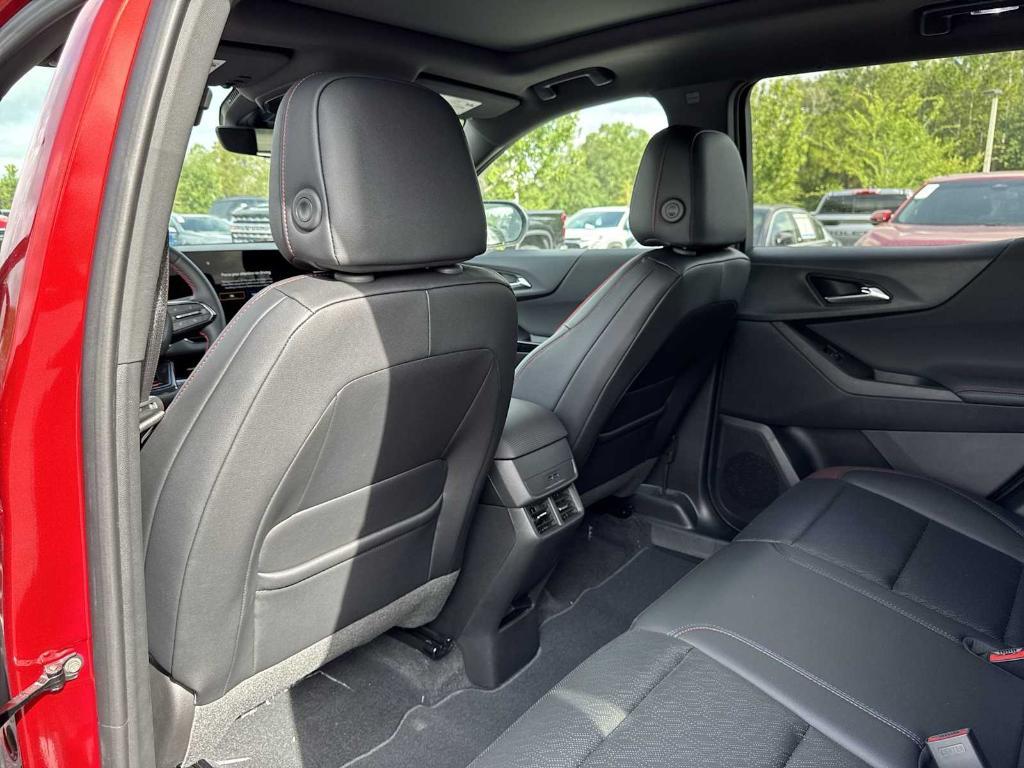 new 2026 Chevrolet Equinox car, priced at $32,730