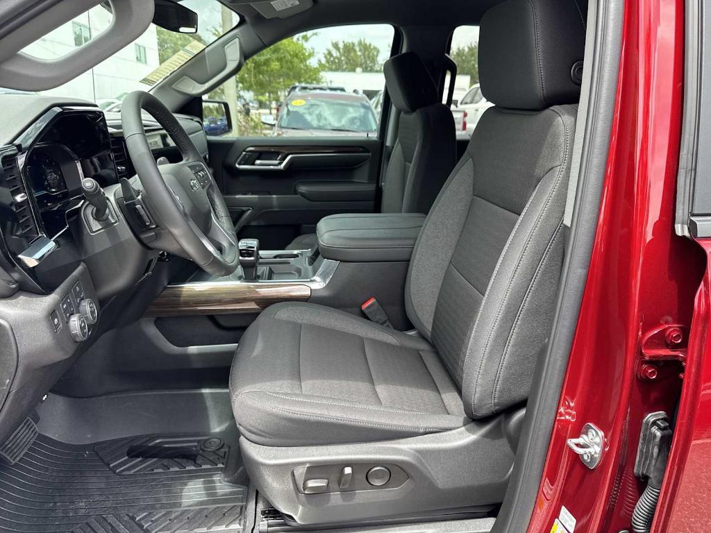 new 2025 Chevrolet Silverado 1500 car, priced at $51,070