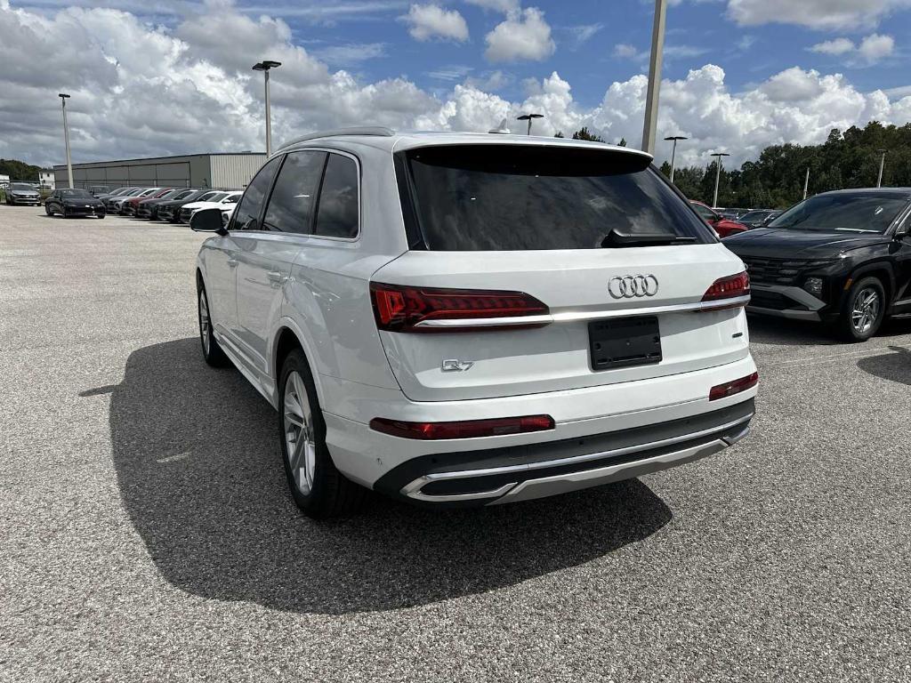 used 2024 Audi Q7 car, priced at $38,809