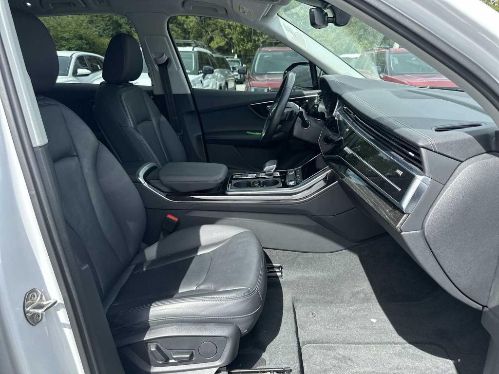used 2024 Audi Q7 car, priced at $38,809