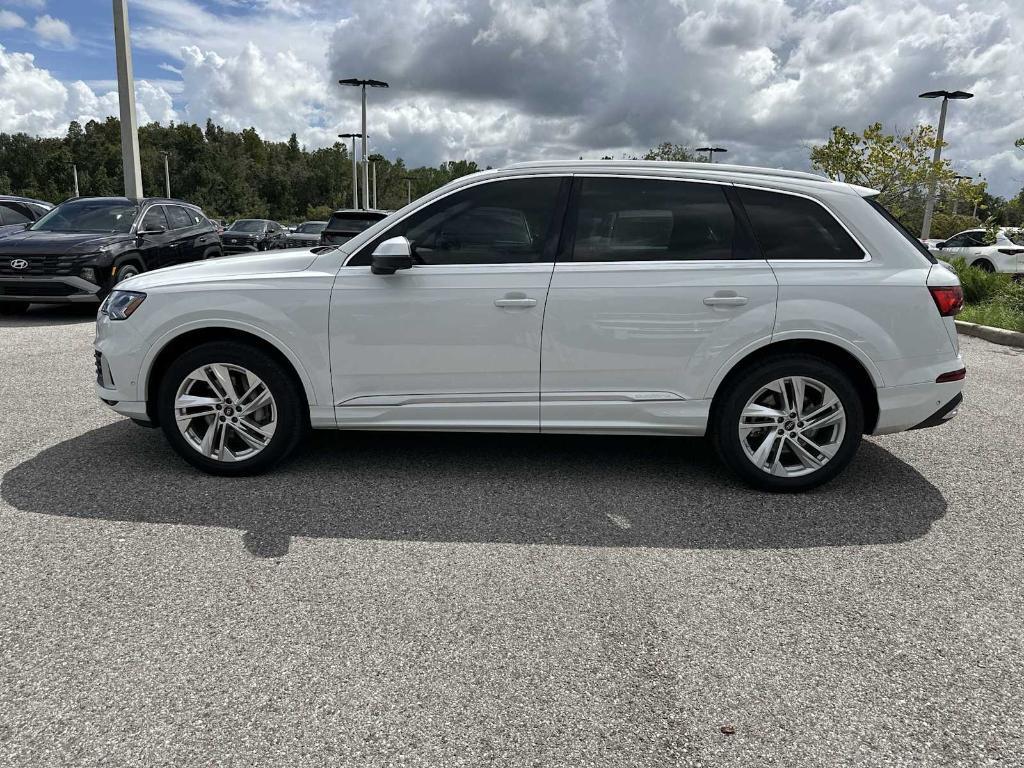 used 2024 Audi Q7 car, priced at $38,809