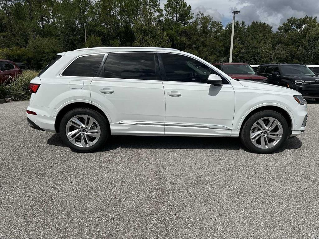 used 2024 Audi Q7 car, priced at $38,809