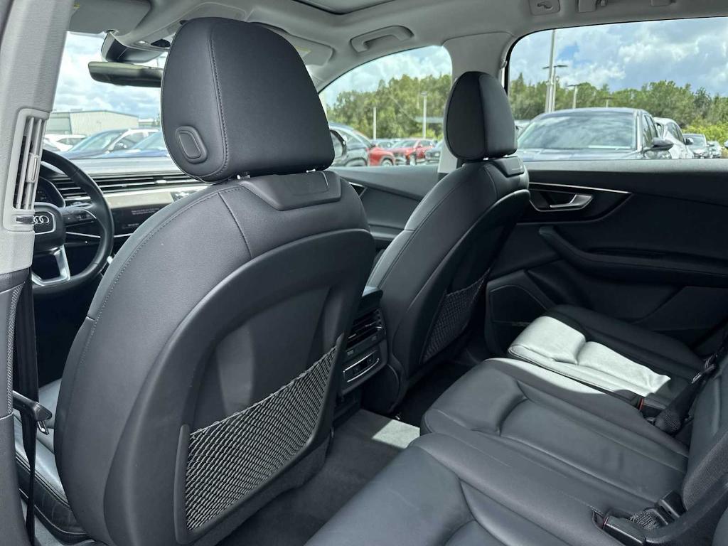 used 2024 Audi Q7 car, priced at $38,809