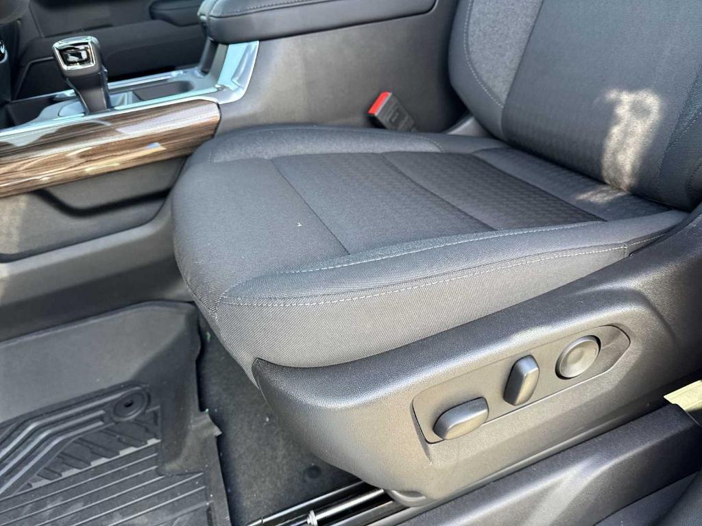 new 2025 Chevrolet Silverado 1500 car, priced at $50,965