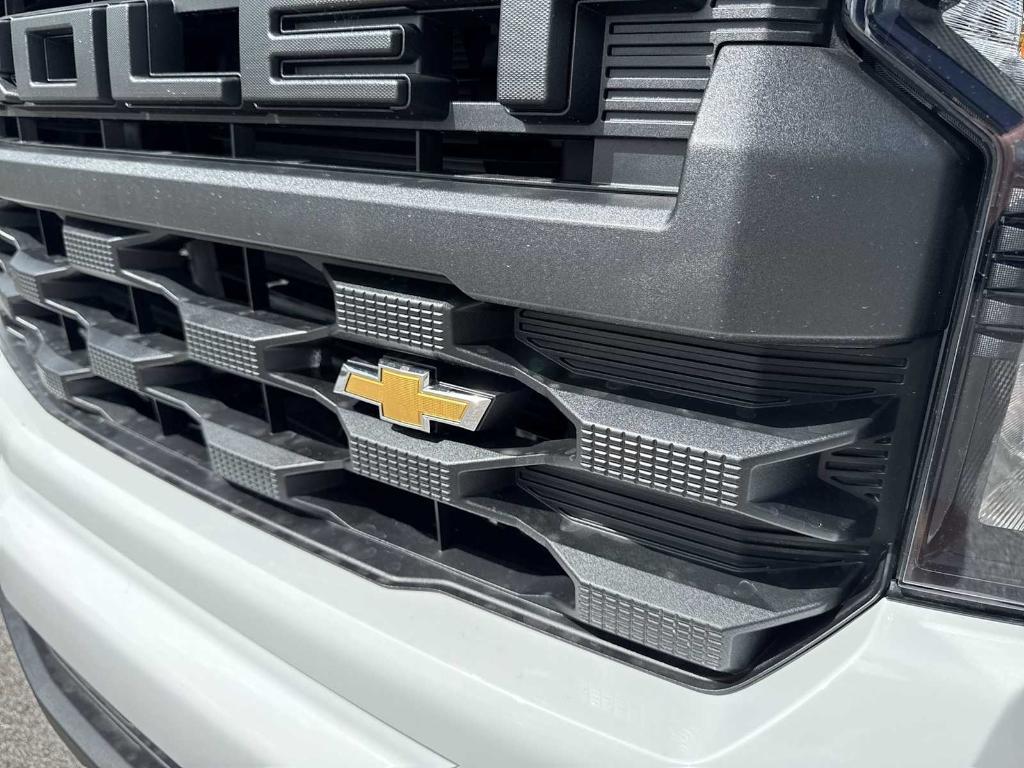 new 2025 Chevrolet Silverado 1500 car, priced at $36,625