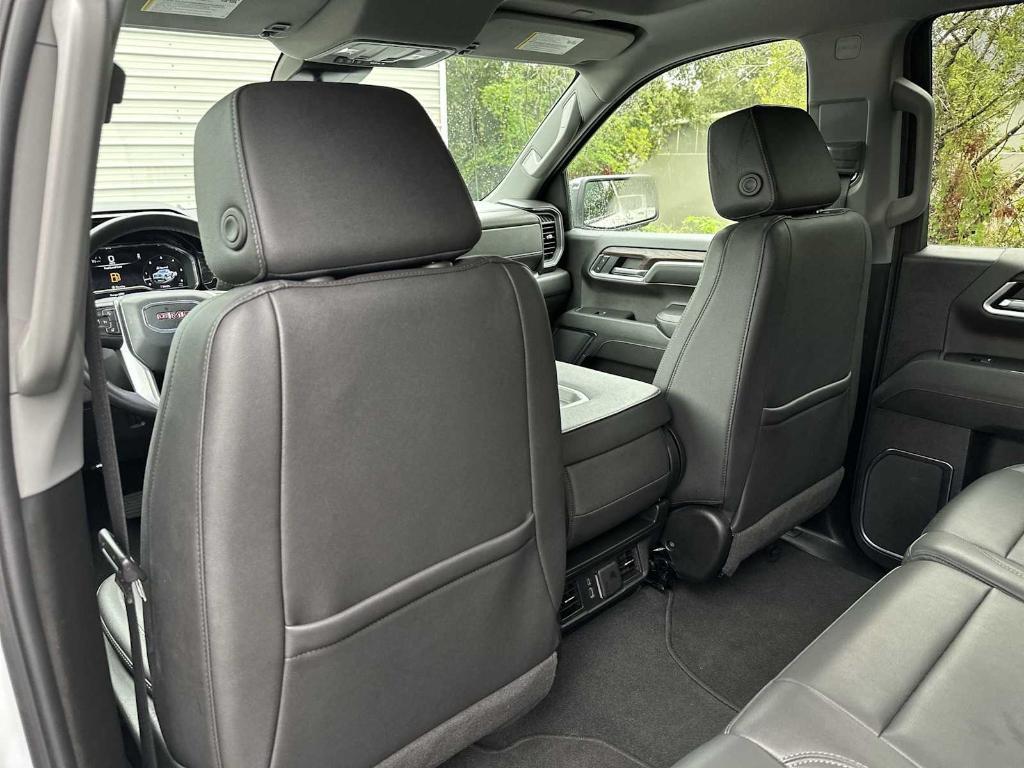 used 2024 GMC Sierra 1500 car, priced at $42,997