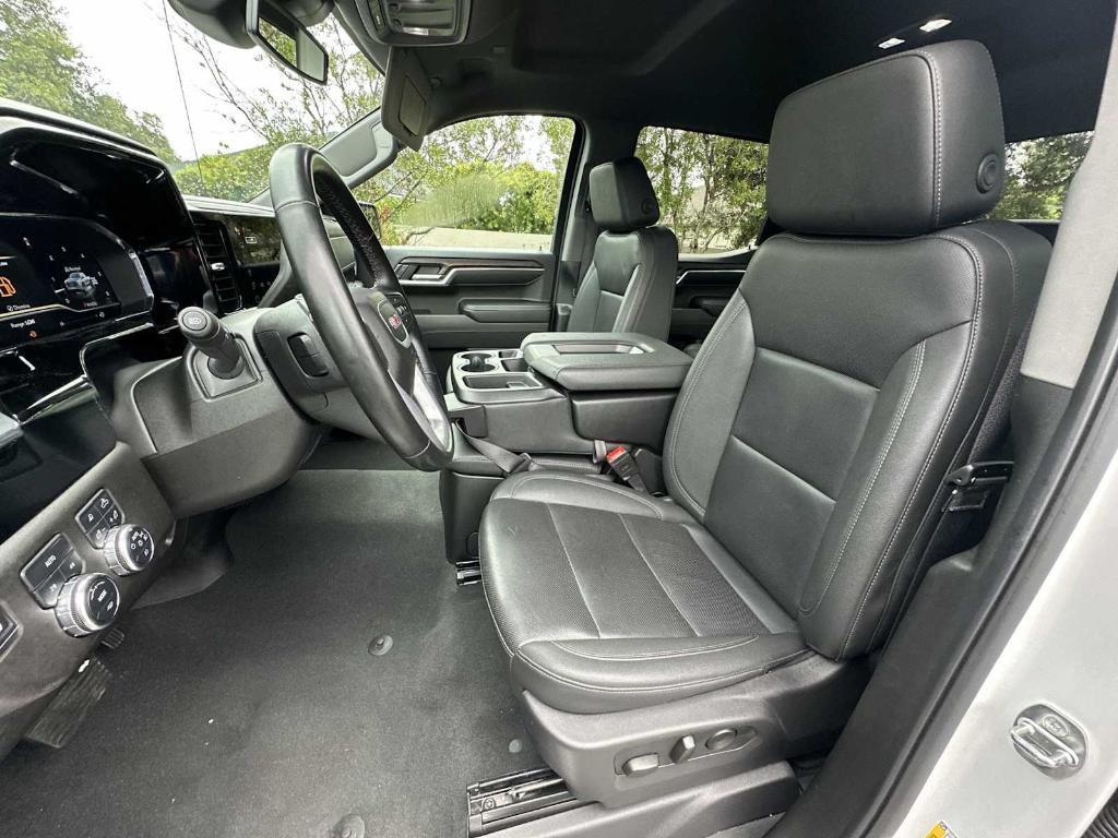 used 2024 GMC Sierra 1500 car, priced at $42,997