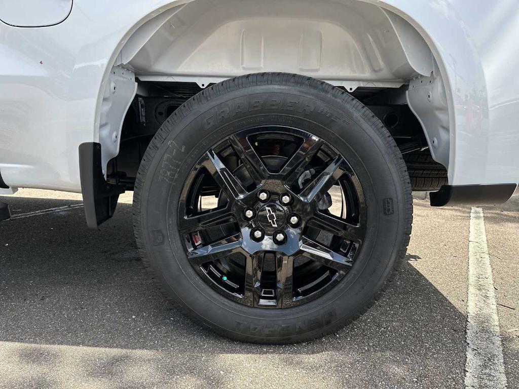 new 2025 Chevrolet Silverado 1500 car, priced at $38,160