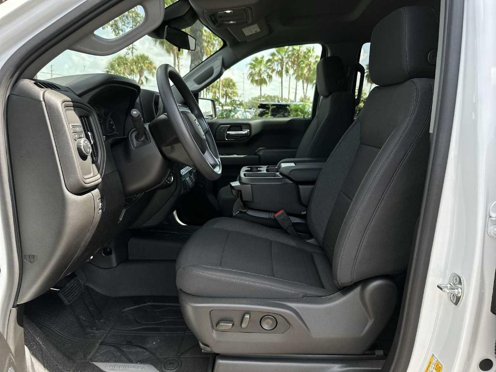 new 2025 Chevrolet Silverado 1500 car, priced at $38,160